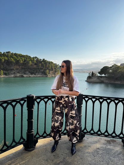 Pantalón cargo camuflaje