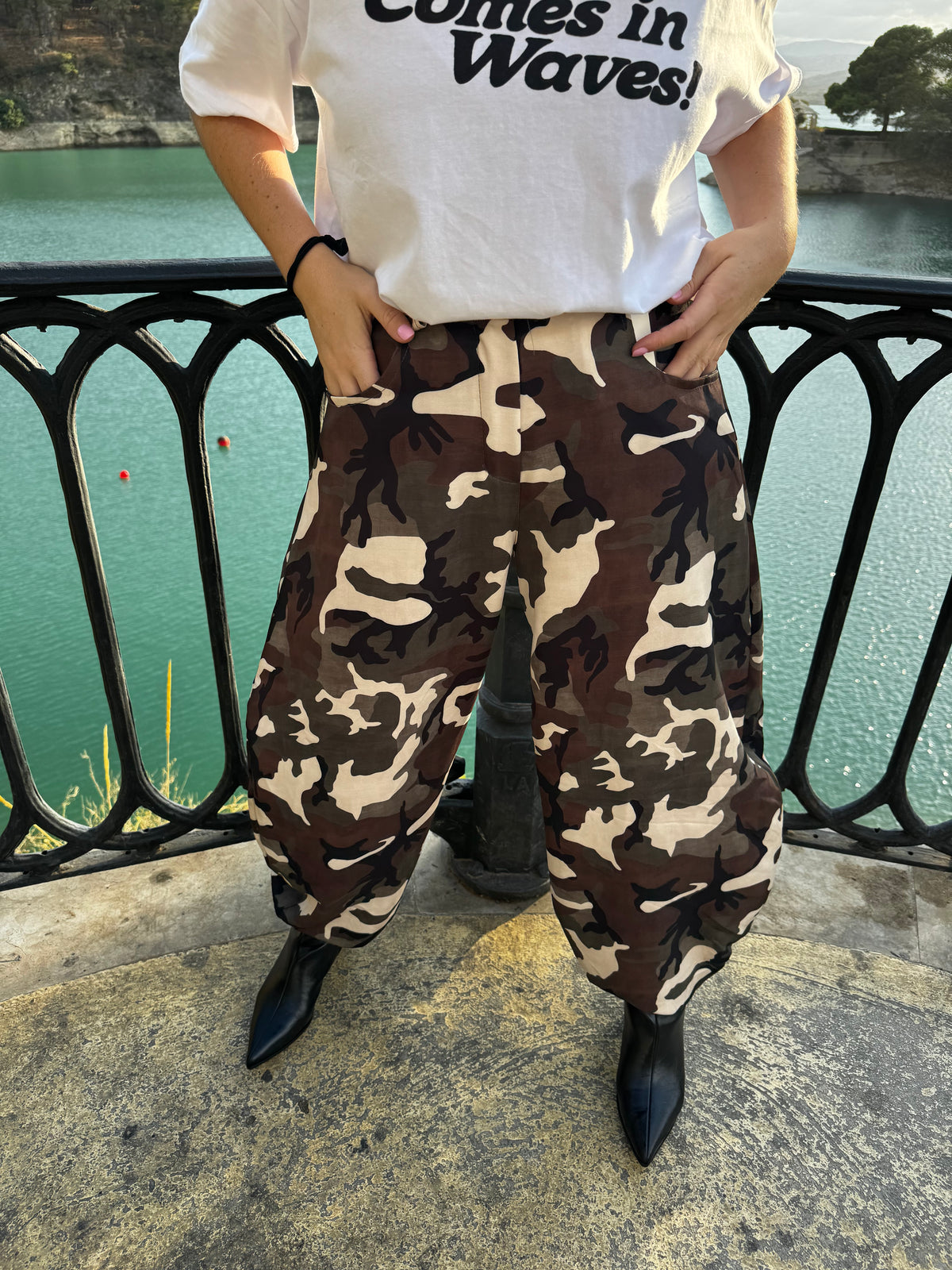Pantalón cargo camuflaje